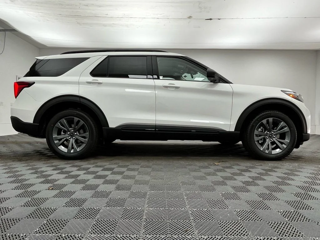 Used 2026 White Ford Active image 7