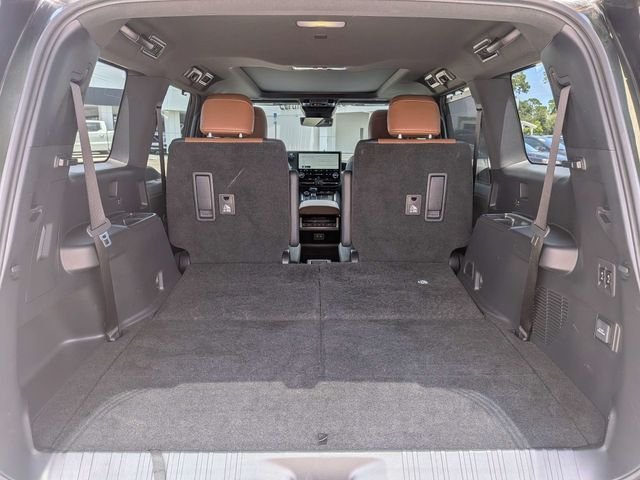 Used 2024 Green Lexus 550 Luxury+ image 14