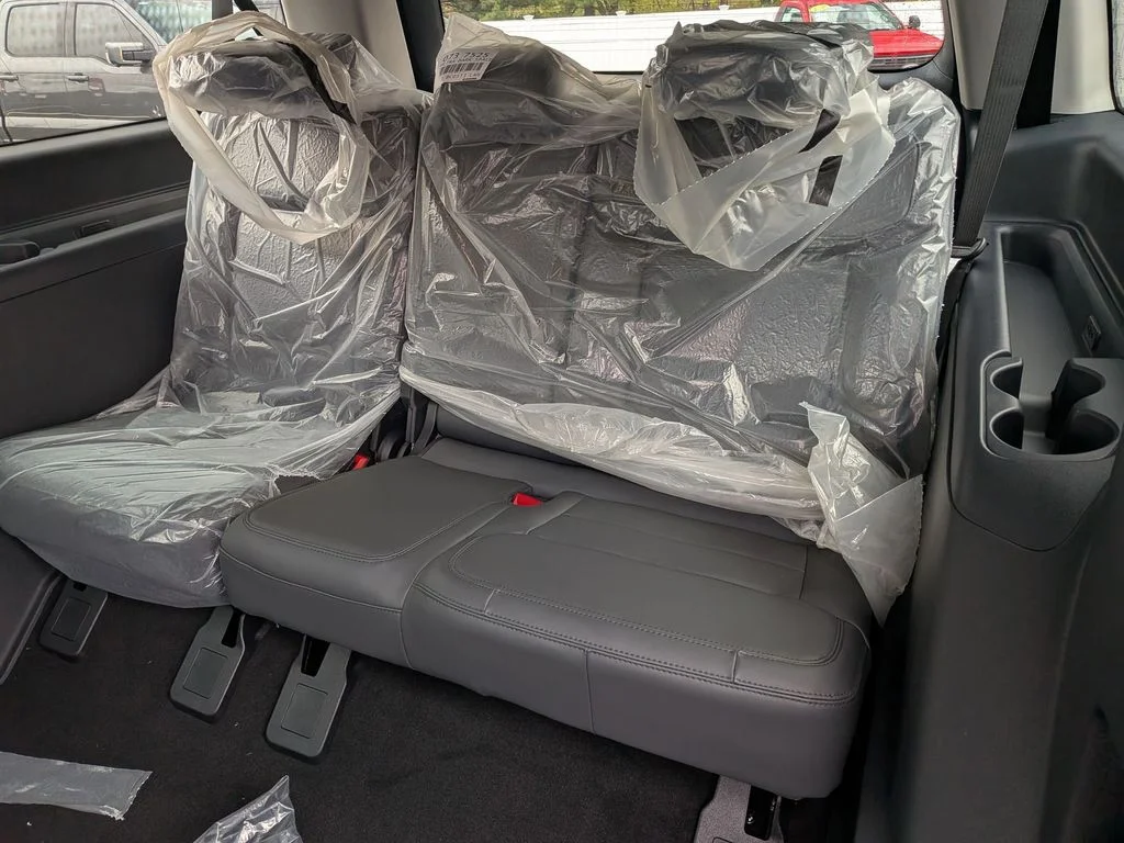 New 2026 Agate Black Metallic Ford MAX Active image 14