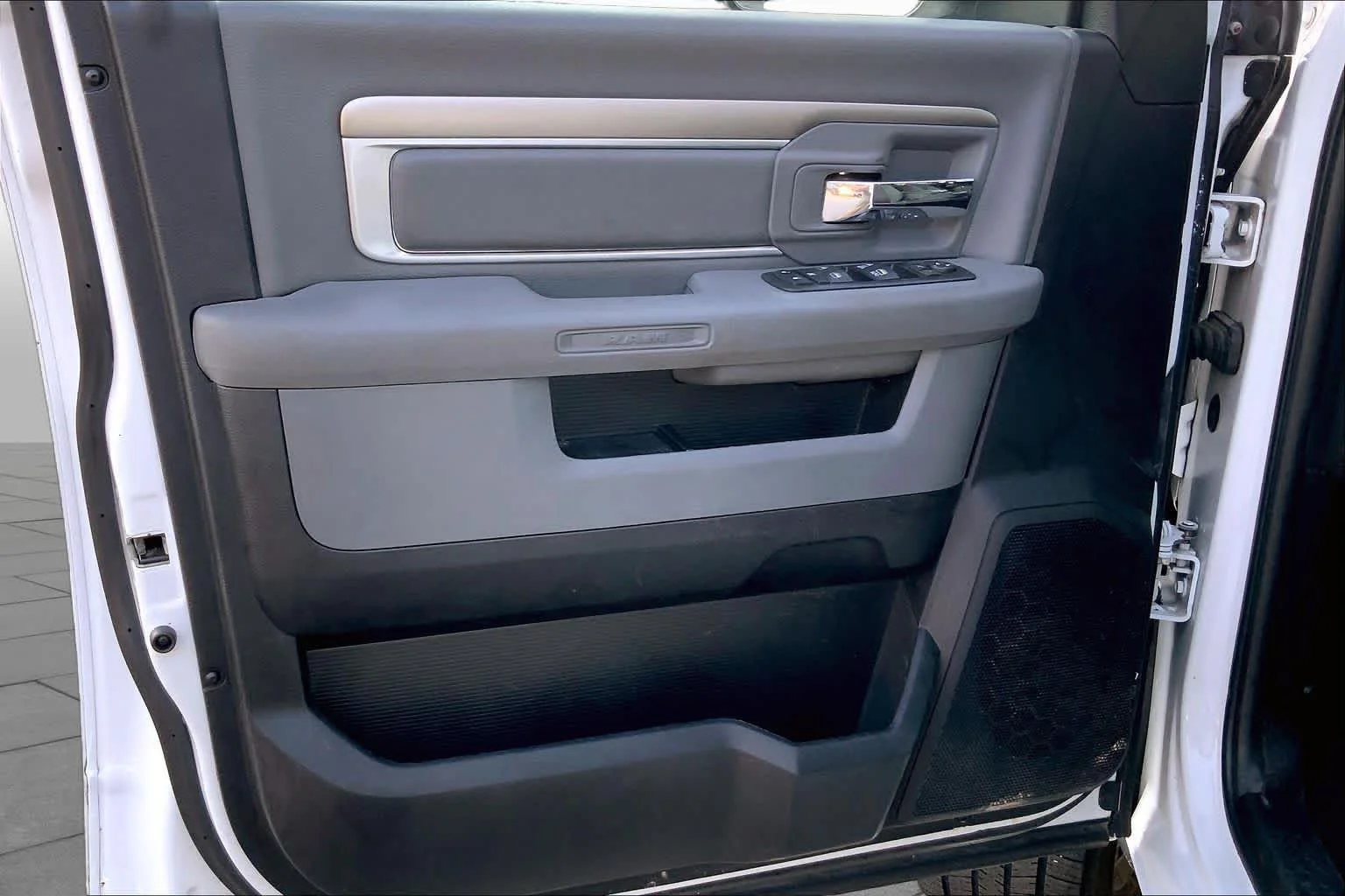 Used 2017 Bright White Clearcoat Ram Big Horn image 19