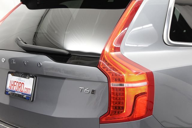Used 2019 Osmium Gray Metallic Volvo T6 Momentum image 10