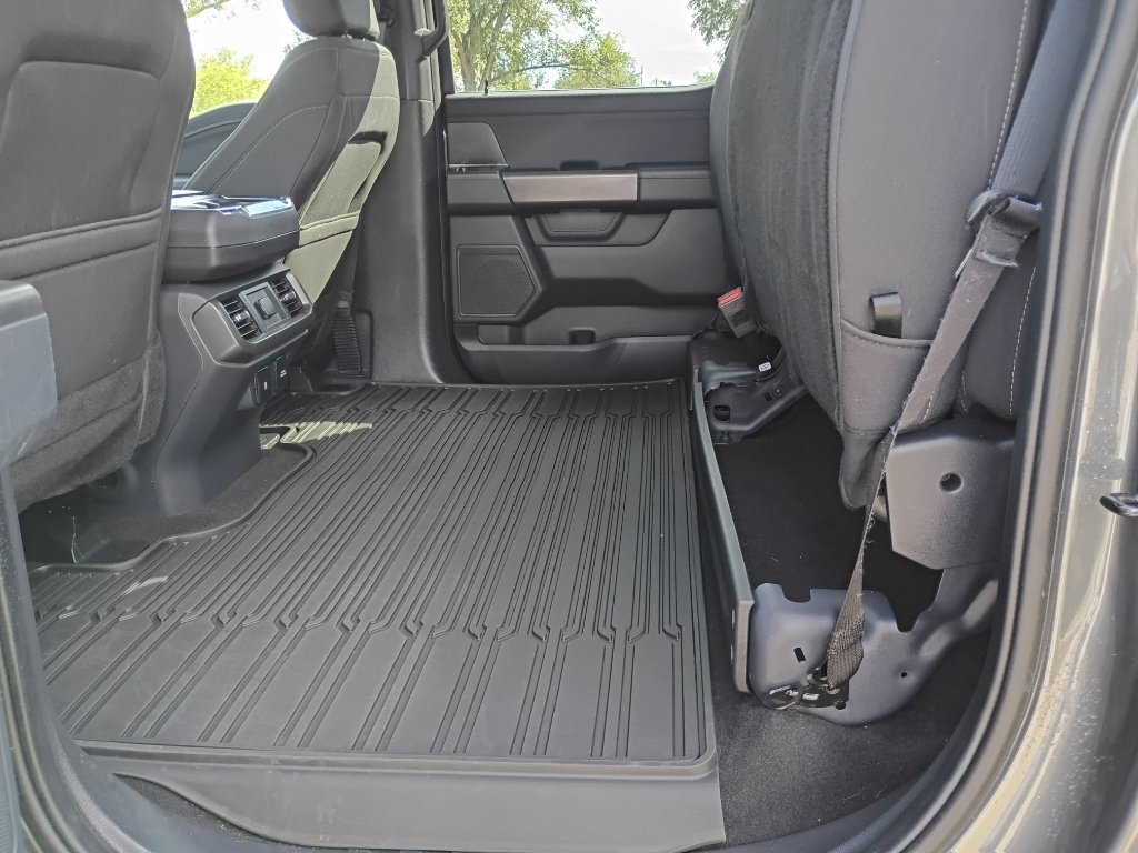 Used 2024 Carbonized Gray Metallic Ford XLT image 20
