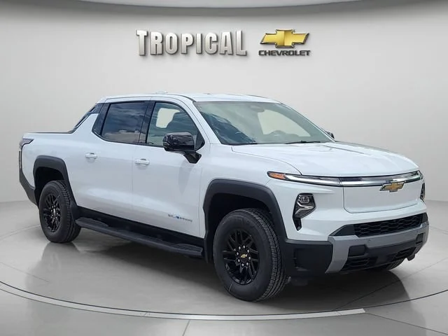 New 2026 Summit White Chevrolet LT - Extended Range image 7