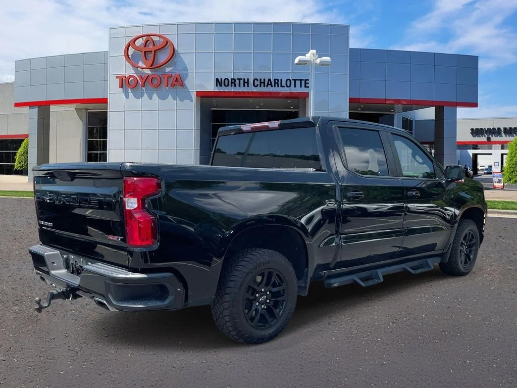 Used 2021 Black Chevrolet RST image 8