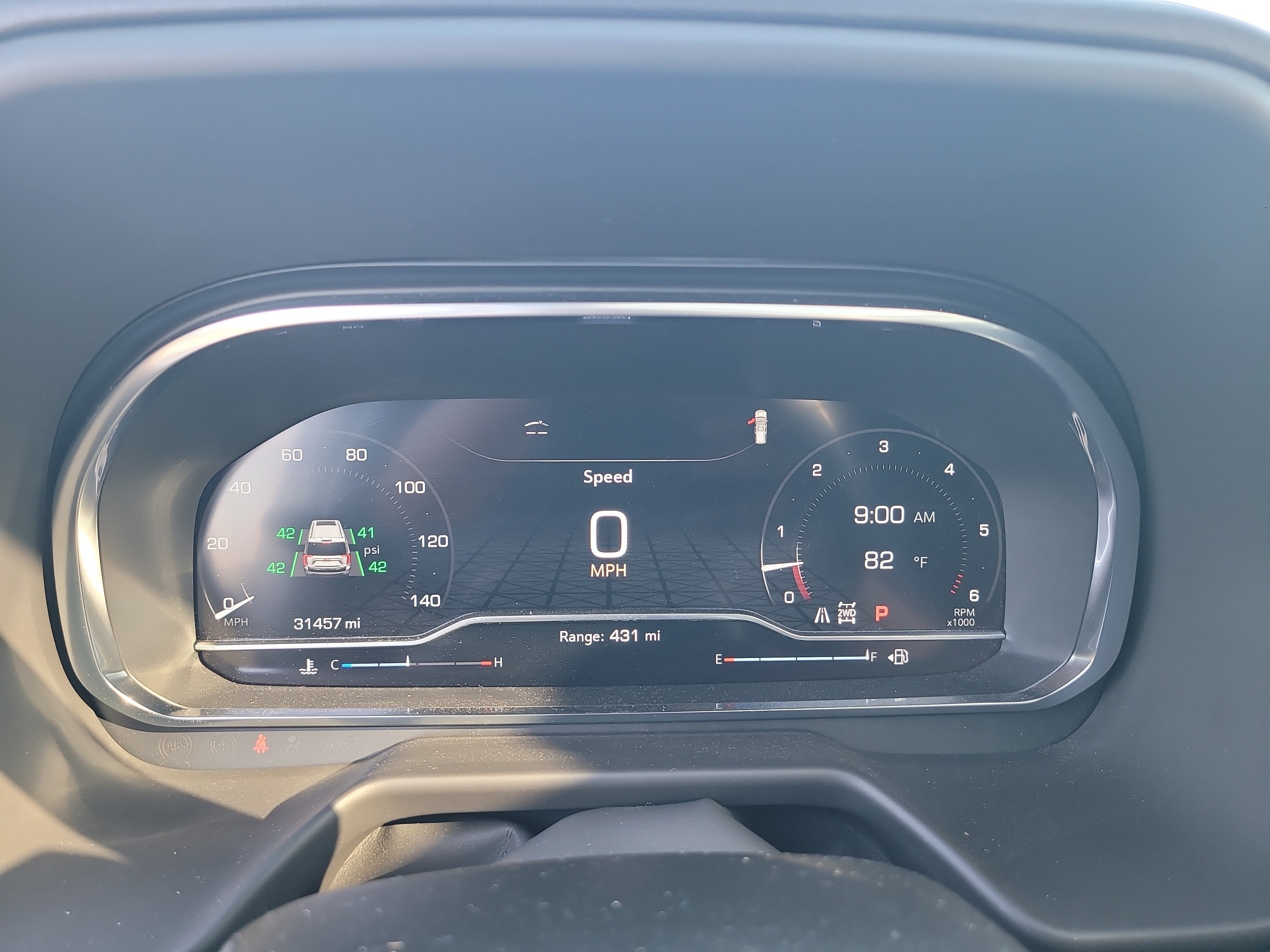 Used 2024 Sterling Metallic GMC SLT image 31