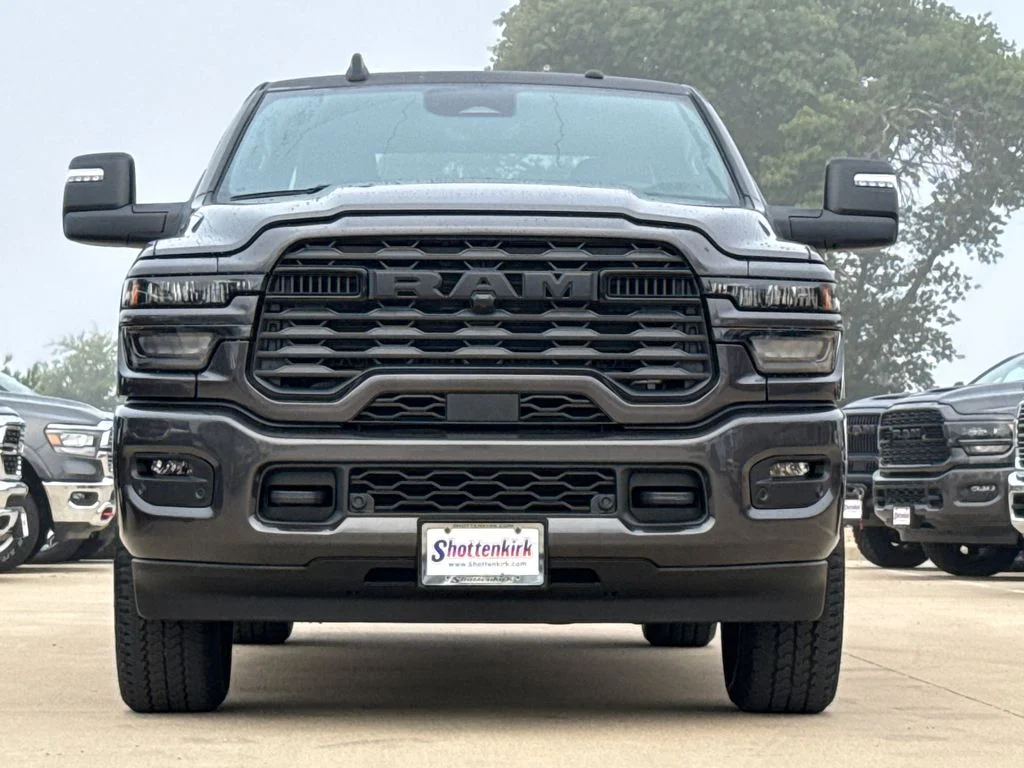 New 2026 Granite Crystal Metallic Clearcoat RAM Big Horn image 2