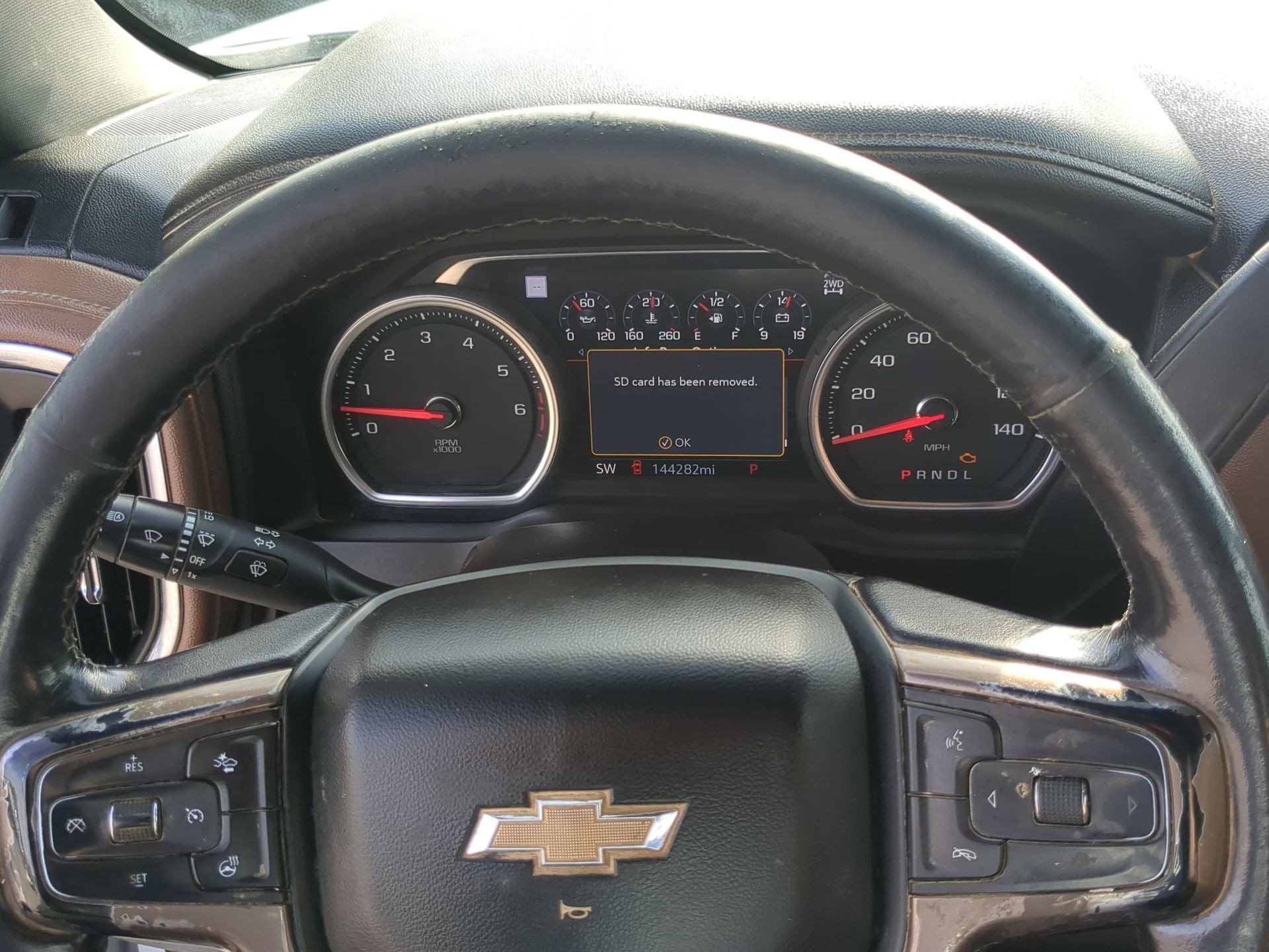 Used 2022 Iridescent Pearl Tricoat Chevrolet High Country image 13