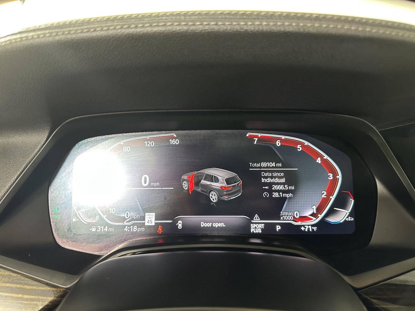 Used 2020 Jet Black BMW xDrive40i image 2