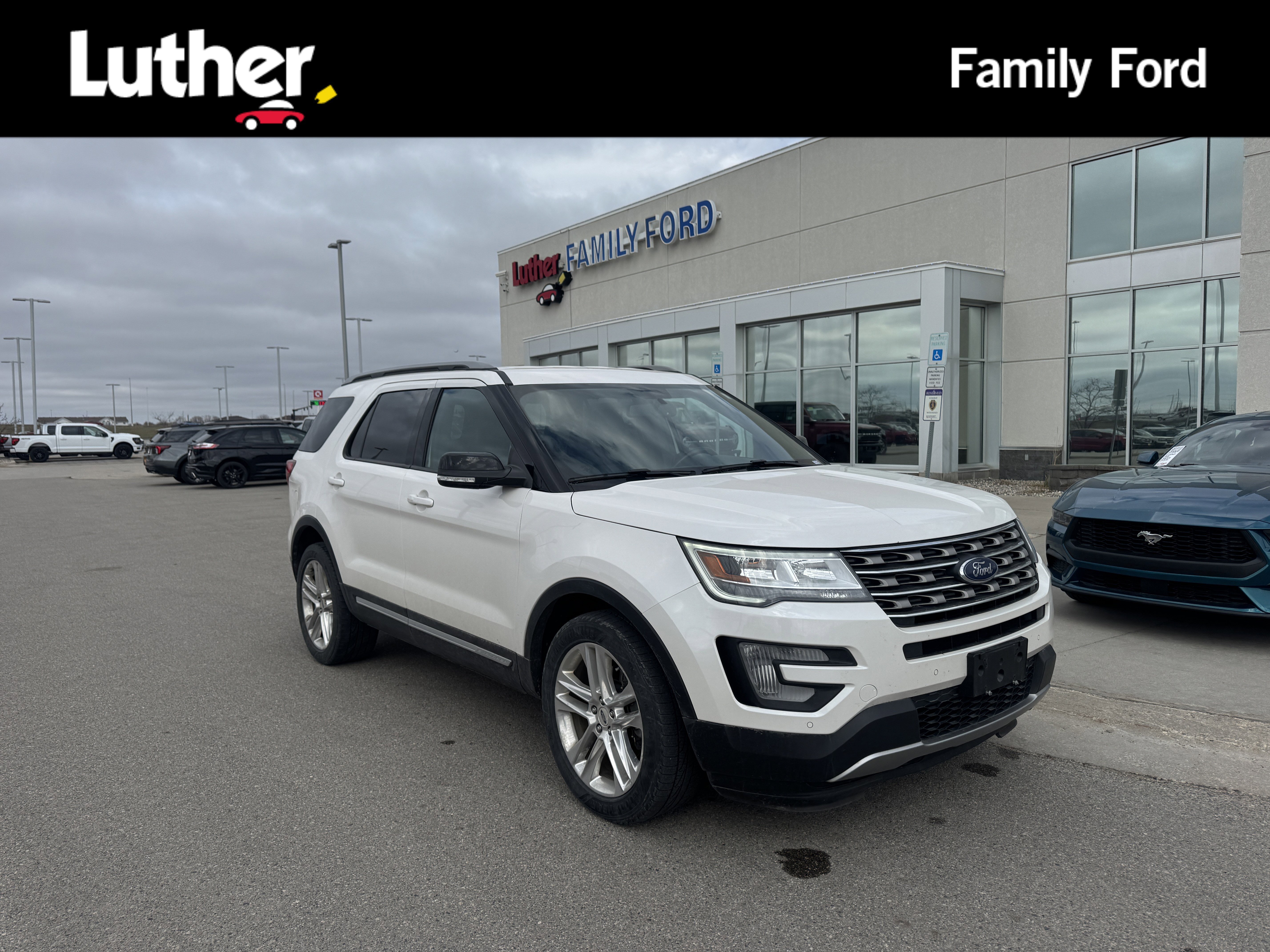 2017 Ford Explorer