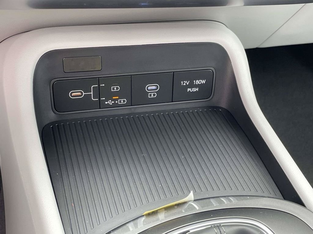 New 2026 White Hyundai SE FWD image 19