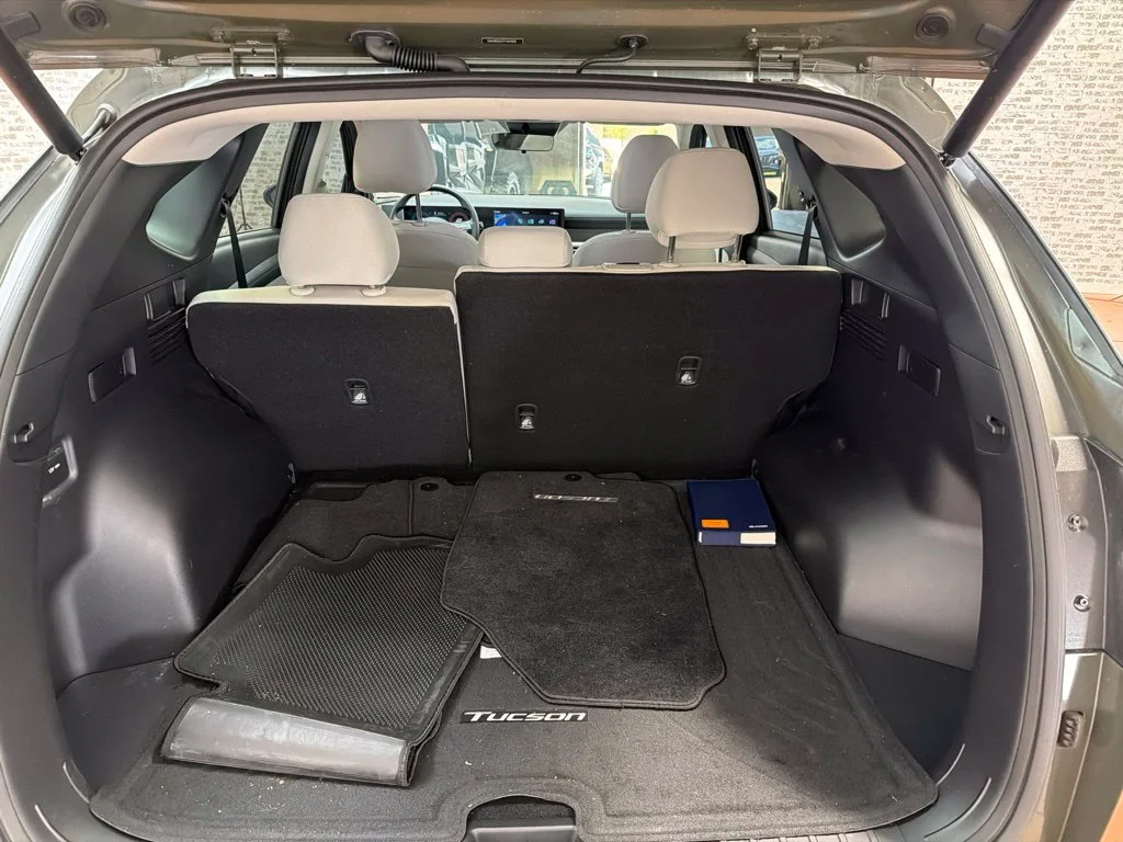 Used 2026 Rockwood Green Hyundai SEL image 13