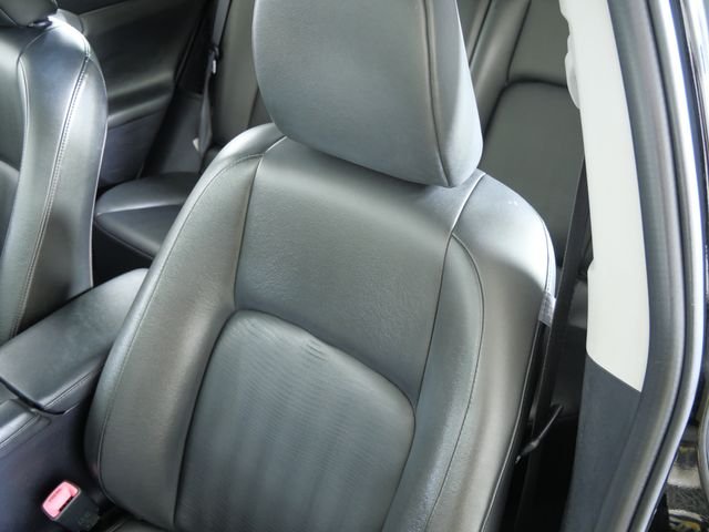 Used 2013 Black Lexus 200h image 20