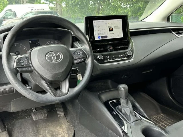 Used 2023 White Toyota LE image 15