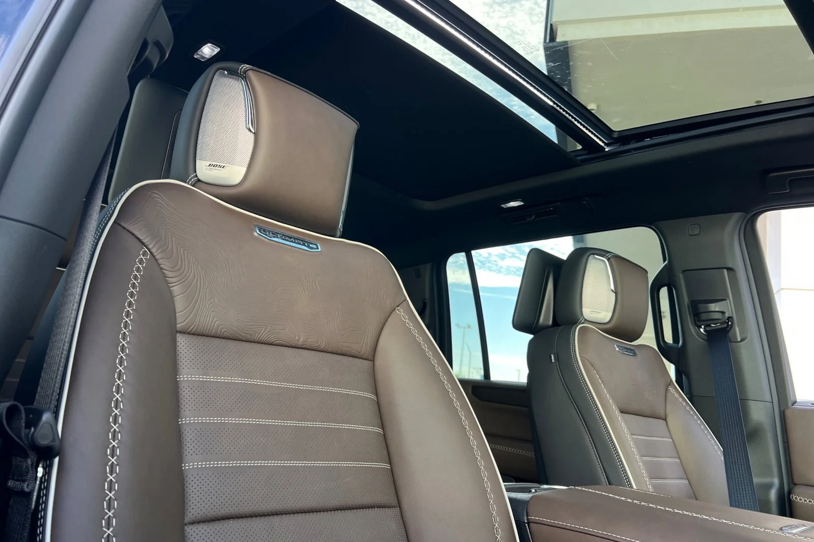 2026 GMC Yukon XL Denali Ultimate - Photo 18