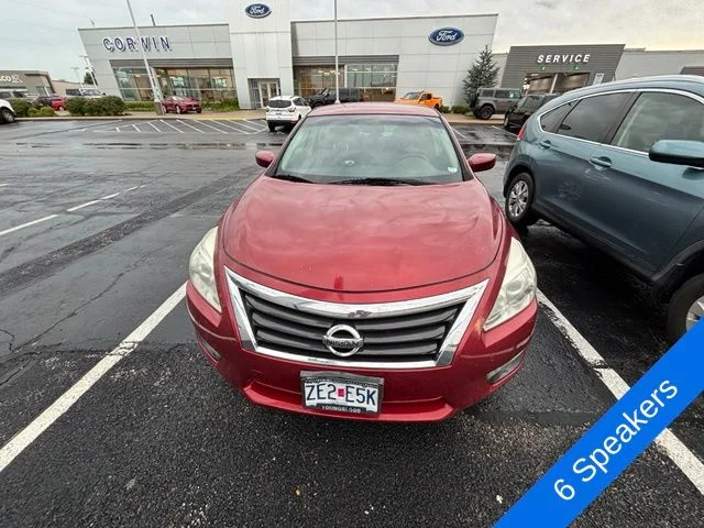 Used 2013 Red Nissan 2.5 S image 2