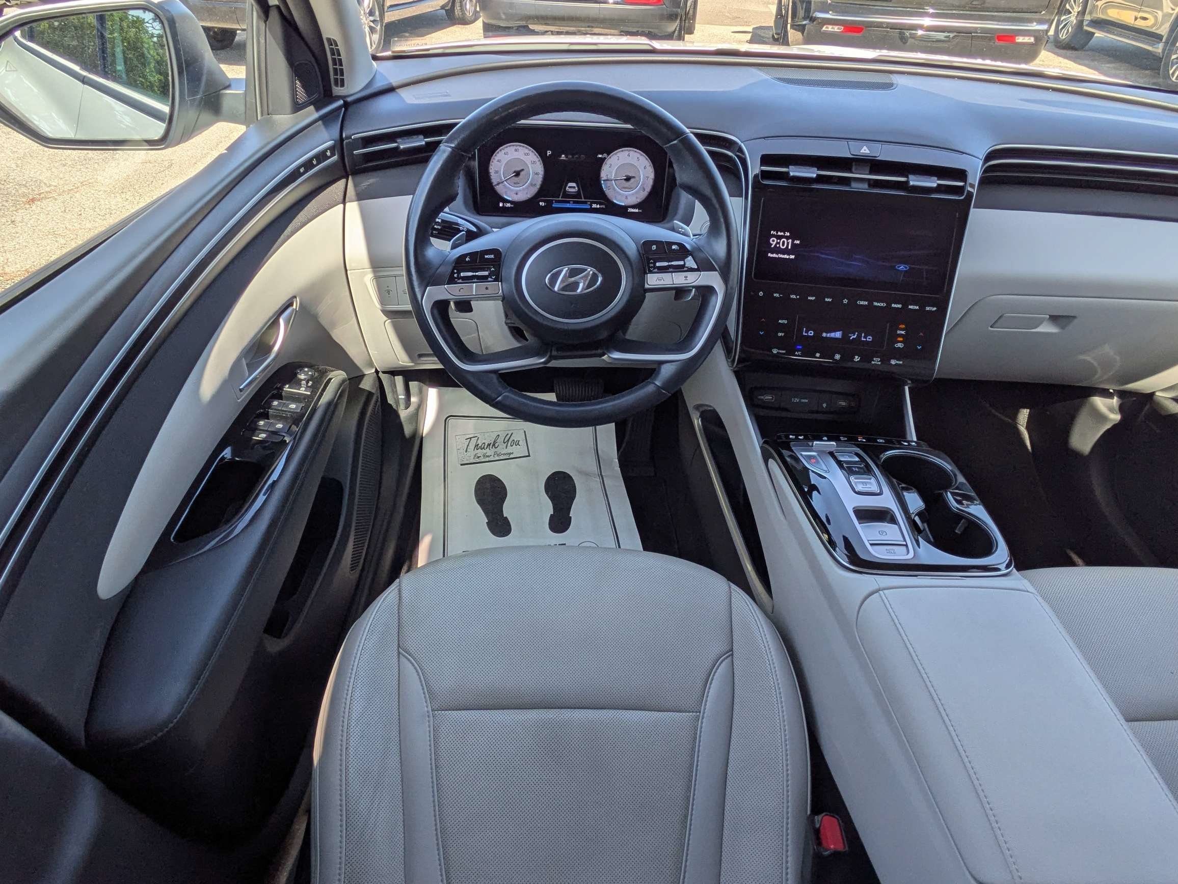 Used 2022 Quartz White Hyundai Limited image 17