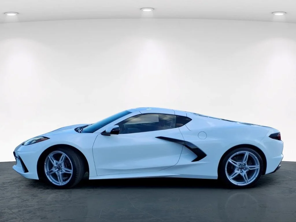 Used 2020 White Chevrolet Stingray image 14