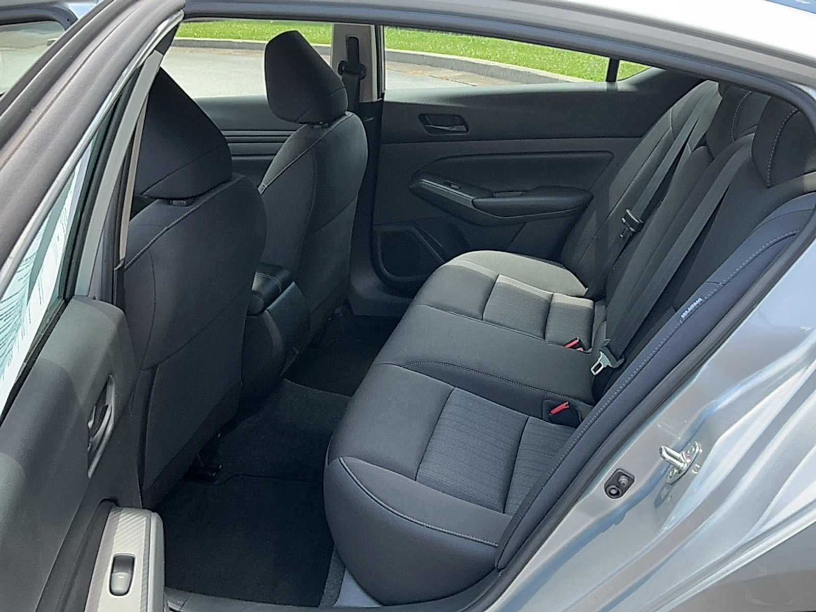 Used 2023 Brilliant Silver Metallic Nissan S FWD image 13