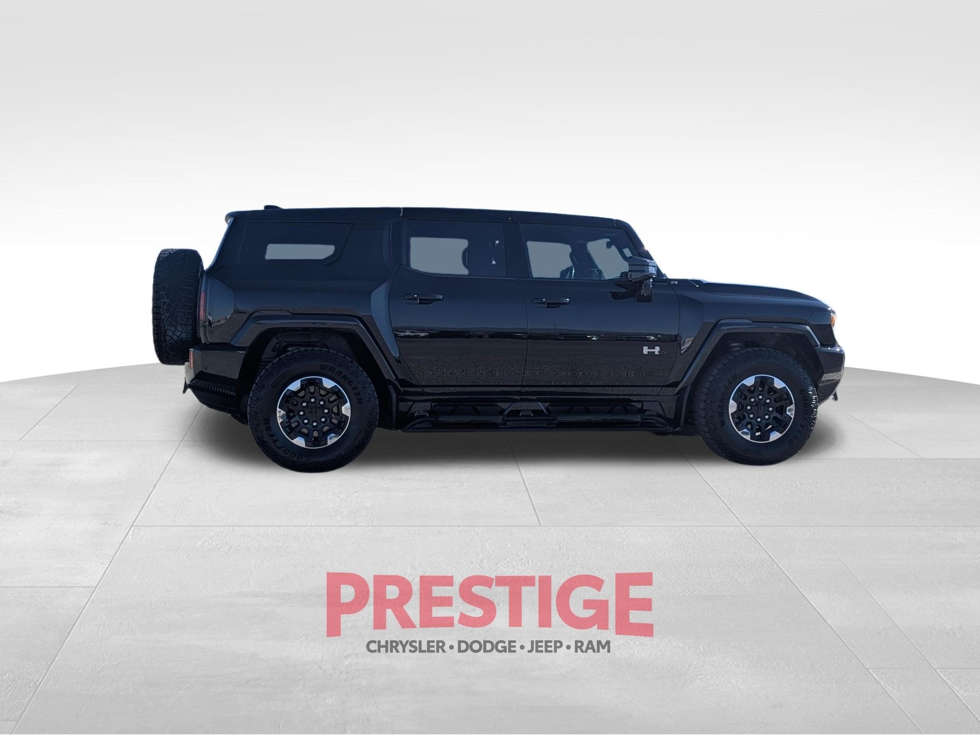 Used 2024 Black GMC 2X image 9