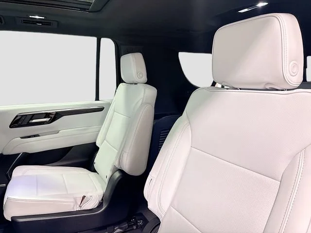 2025 Chevrolet Suburban Premier - Photo 29