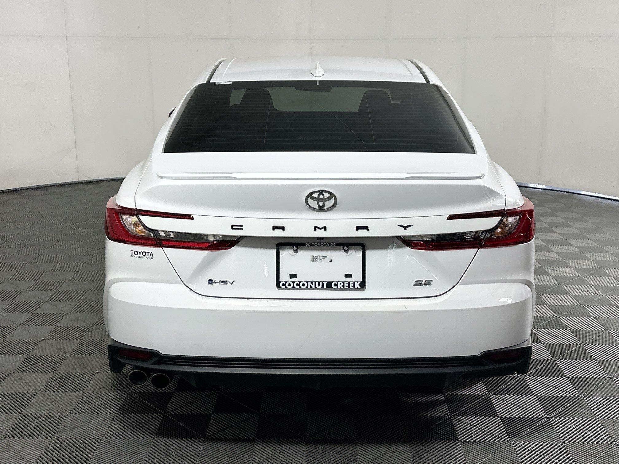 Used 2026 Ice Toyota SE image 4