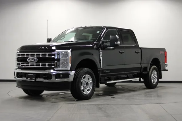 New 2026 Agate Black Metallic Ford F-250® XLT image 30