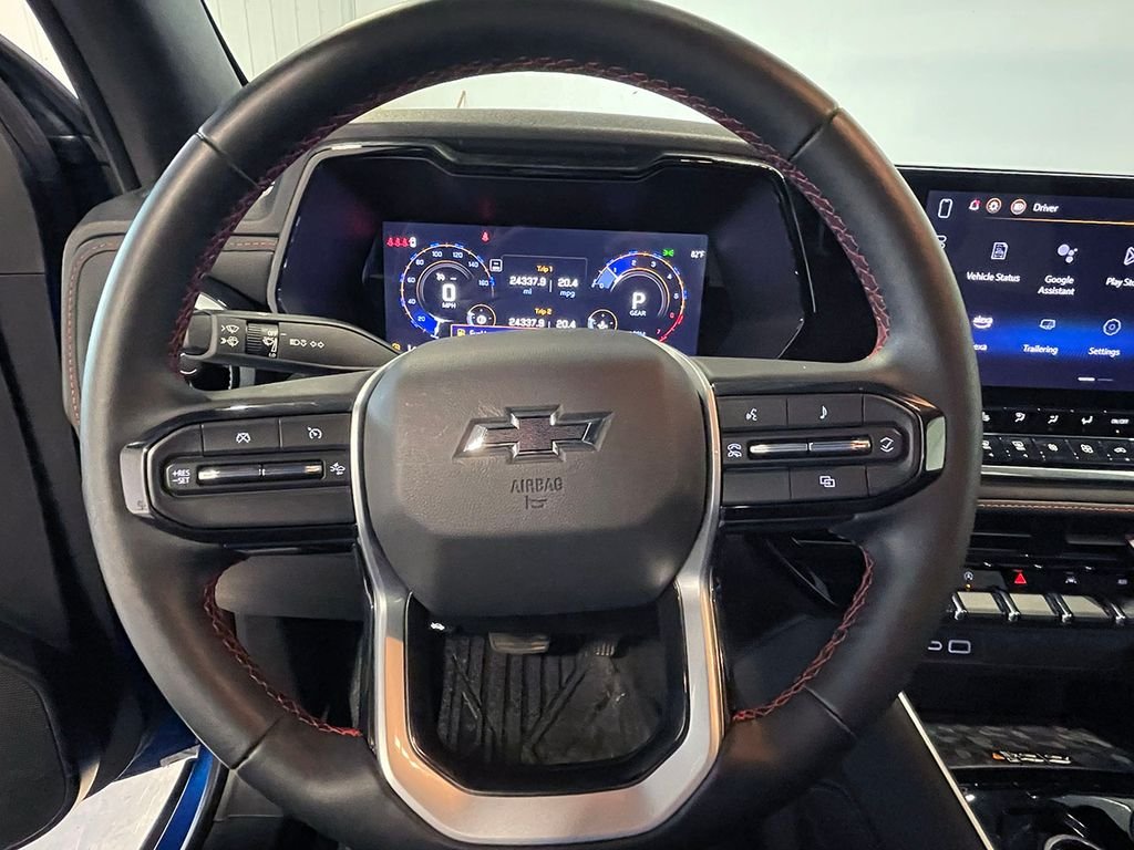 Used 2024 Blue Chevrolet Z71 image 36