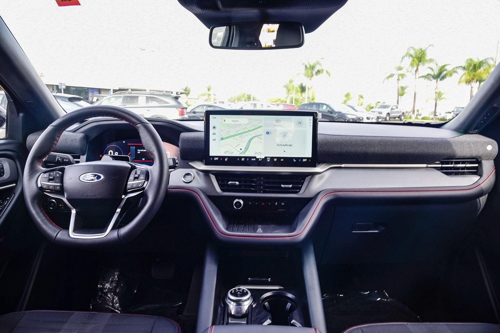 2025 Ford Explorer ST-LINE - Photo 12