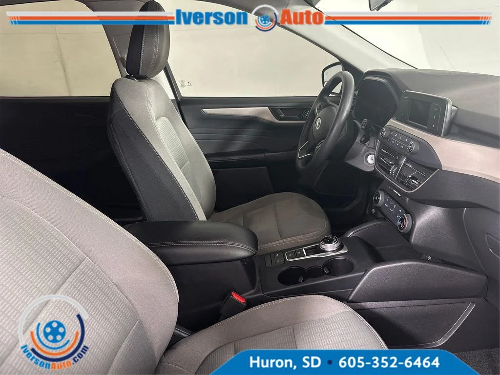 Used 2022 Iconic Silver Ford S image 30