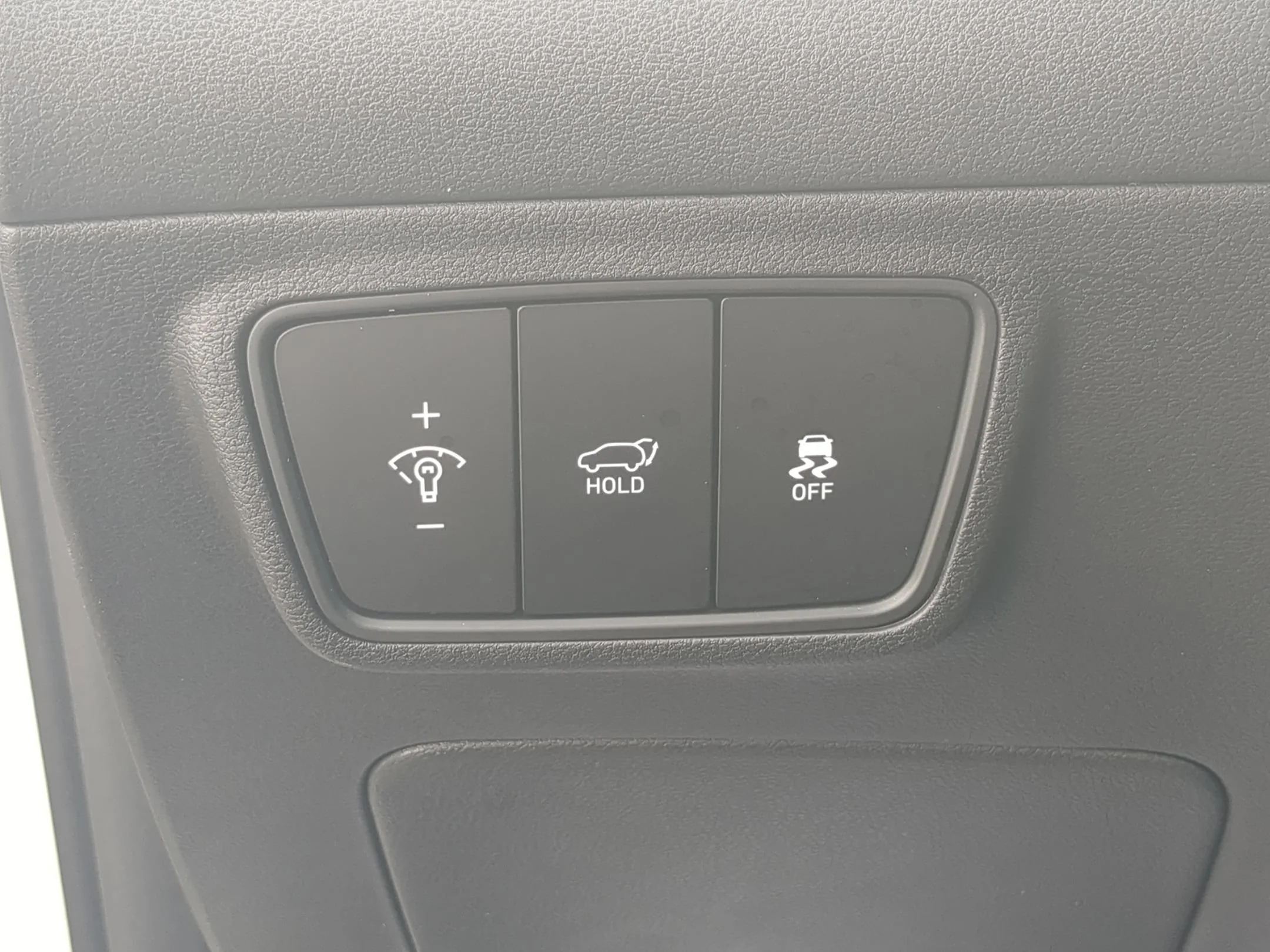 Used 2024 White Pearl Hyundai SEL image 16