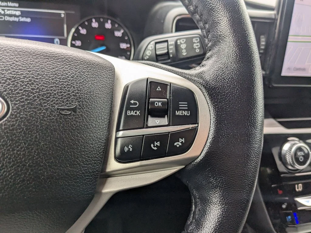 Used 2021  Ford Limited image 23