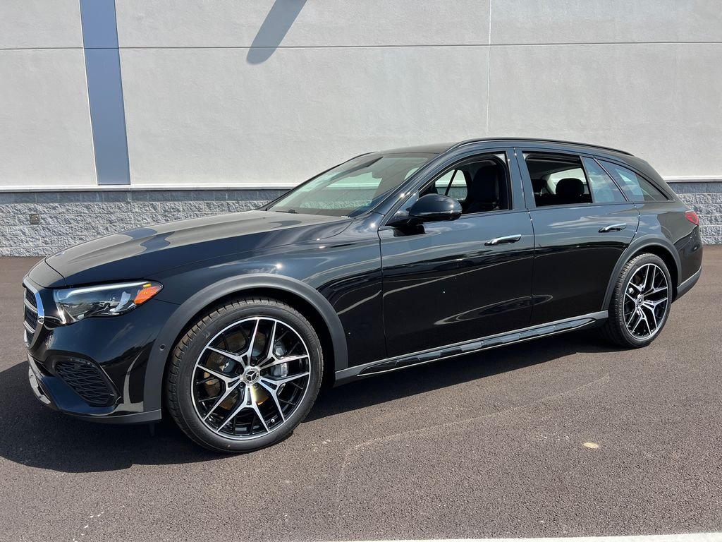 New 2026 Obsidian Black Metallic Mercedes-Benz E 450 image 1