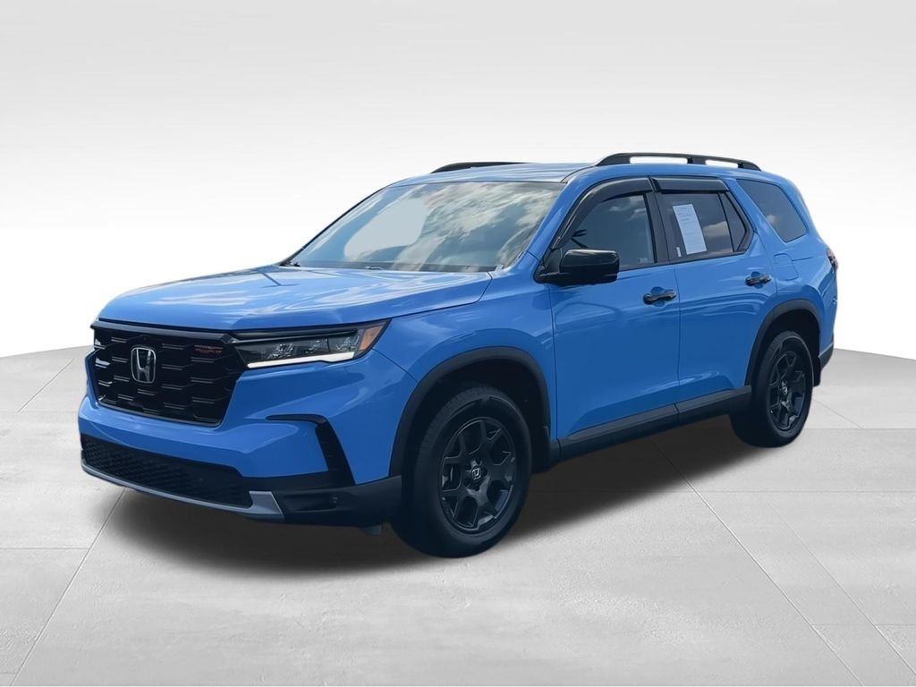 Used 2025 Blue Honda TrailSport image 4
