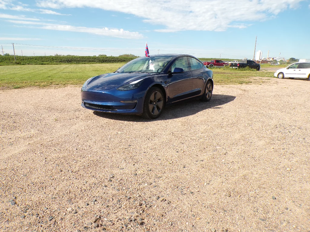 Used 2023 Deep Blue Metallic Tesla Long Range image 10