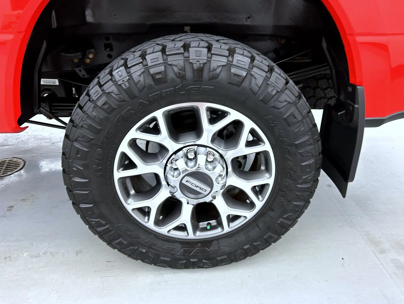 Used 2022 Red Ford Lariat image 23