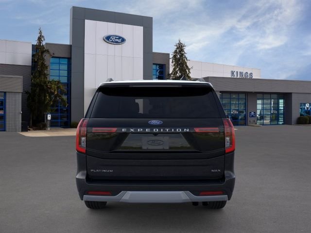 New 2025 Agate Black Metallic Ford Platinum® MAX image 5