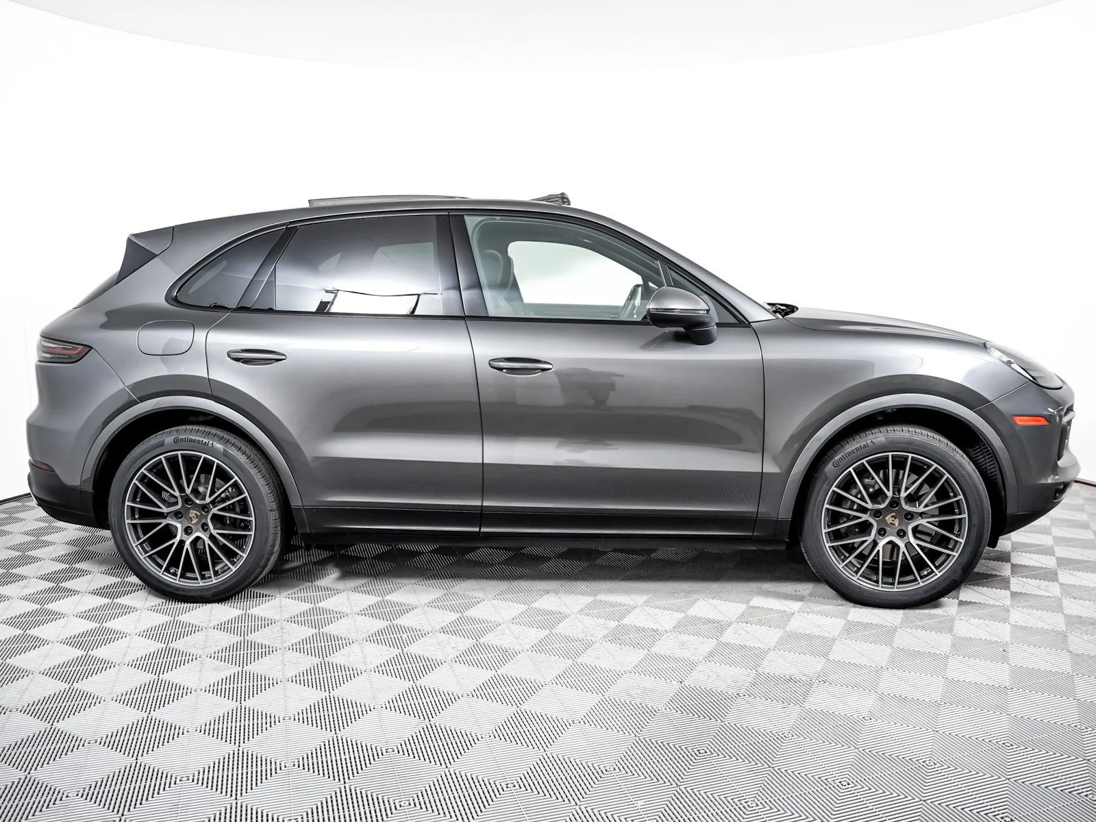 Certified Used 2023 QUARTZITE GREY Porsche  image 9