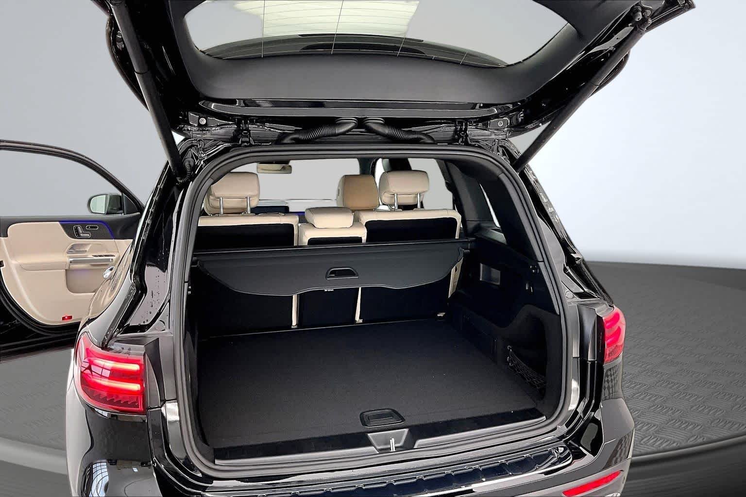 New 2026 Cosmos Black Metallic Mercedes-Benz GLB 250 image 19