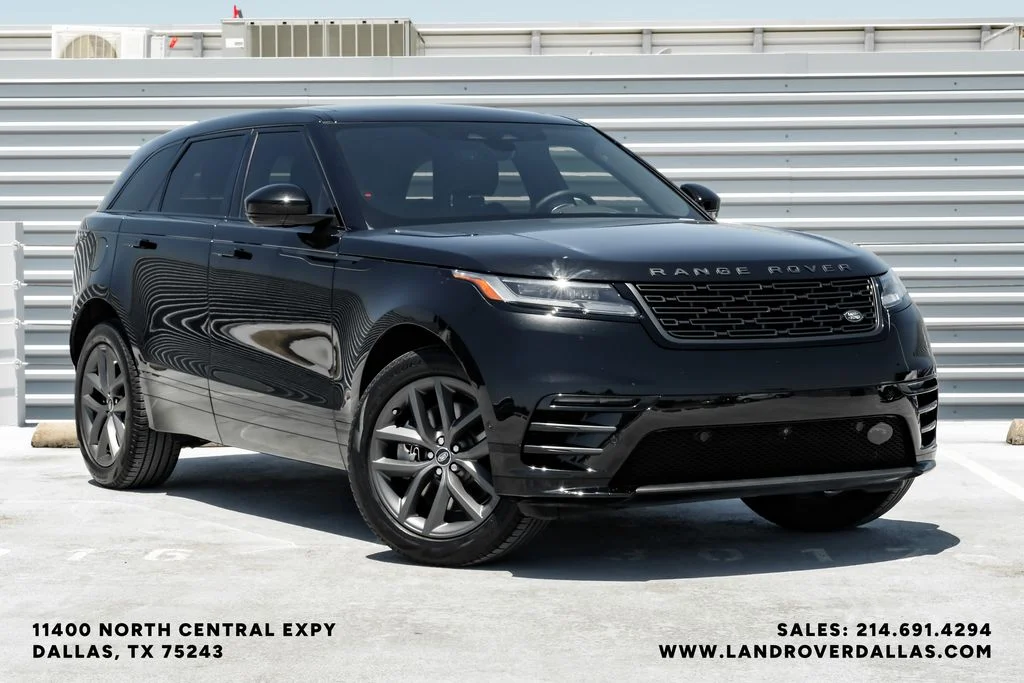 Used 2026 Black Land Rover Dynamic SE image 4