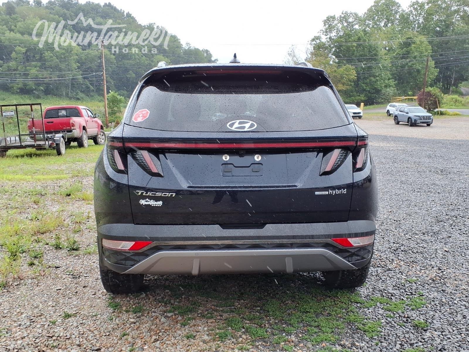 Used 2022 Phantom Black Hyundai Limited image 7