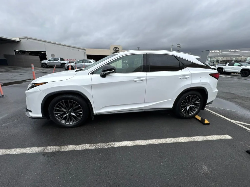 Used 2017 White Lexus 350 image 4