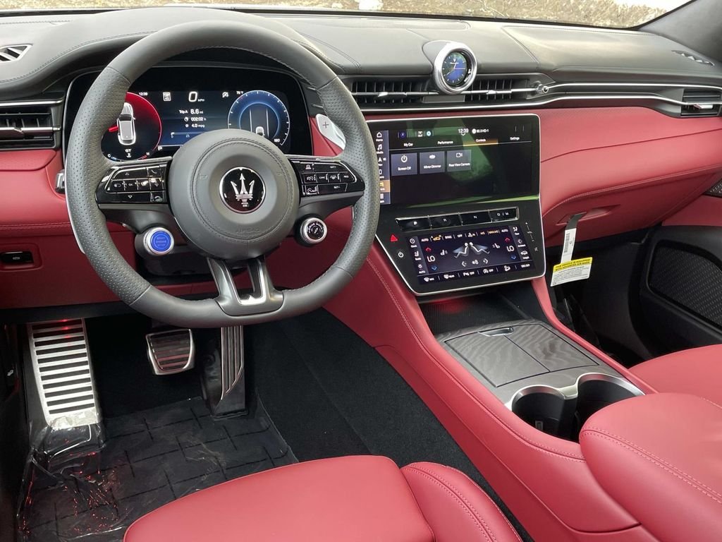 2026 Maserati Grecale Modena V6 - Photo 6