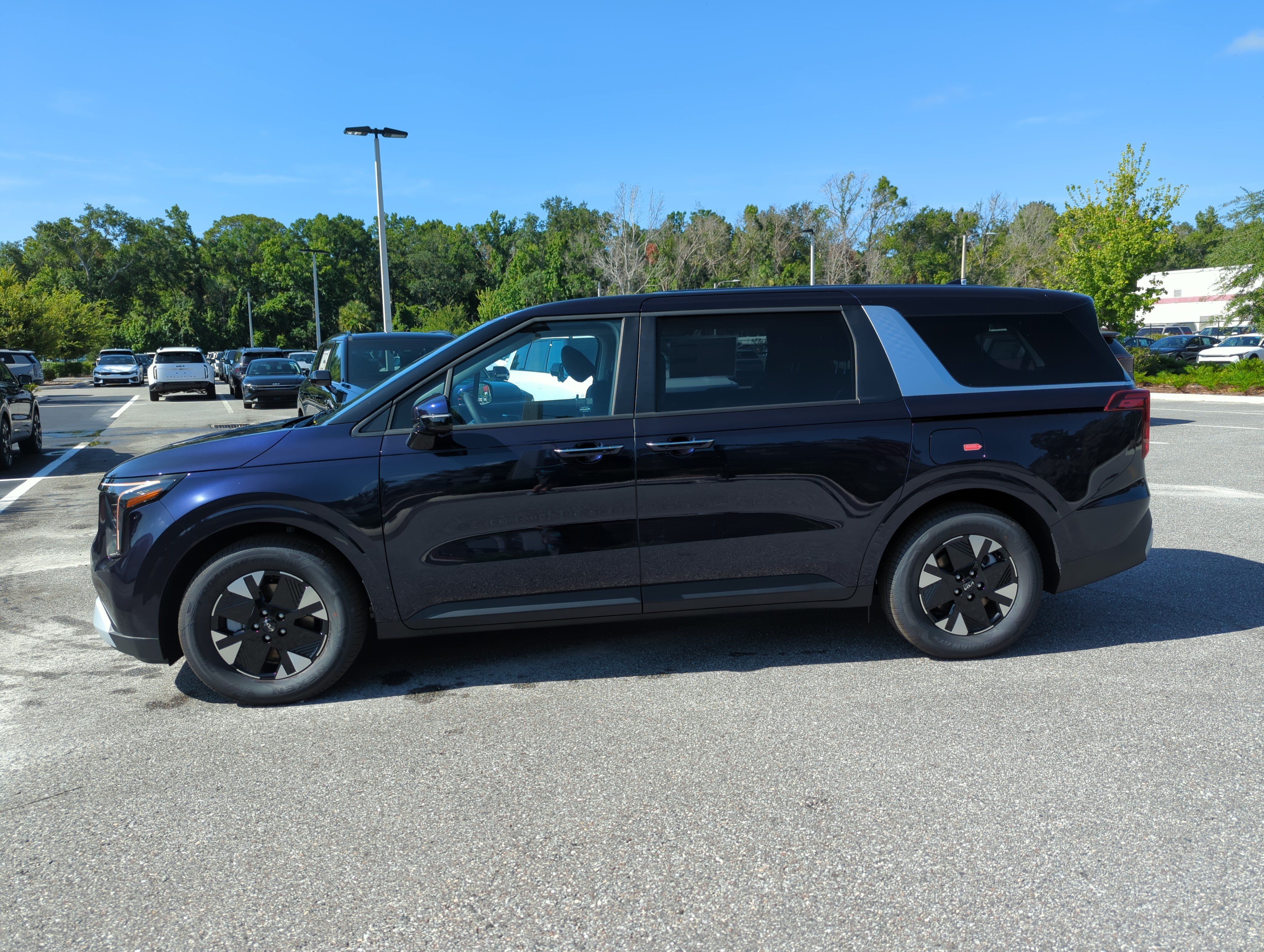 New 2026 Deep Chroma Blue Kia LXS image 5