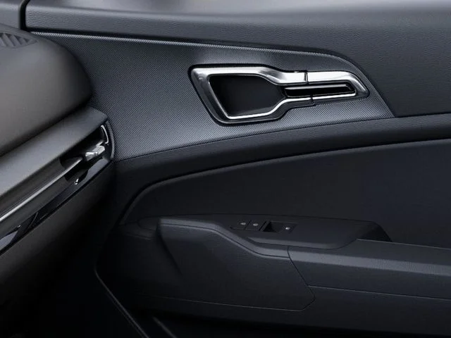 New 2027 Snow White Pearl Kia LX image 25
