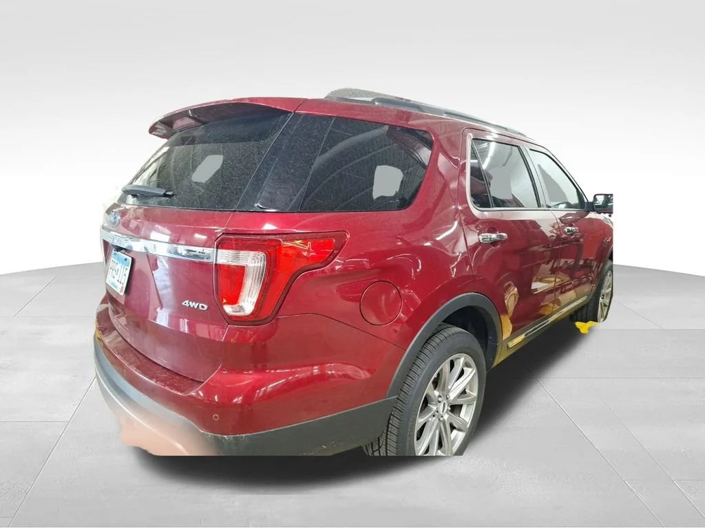 2017 Ford Explorer Limited 4WD's photo