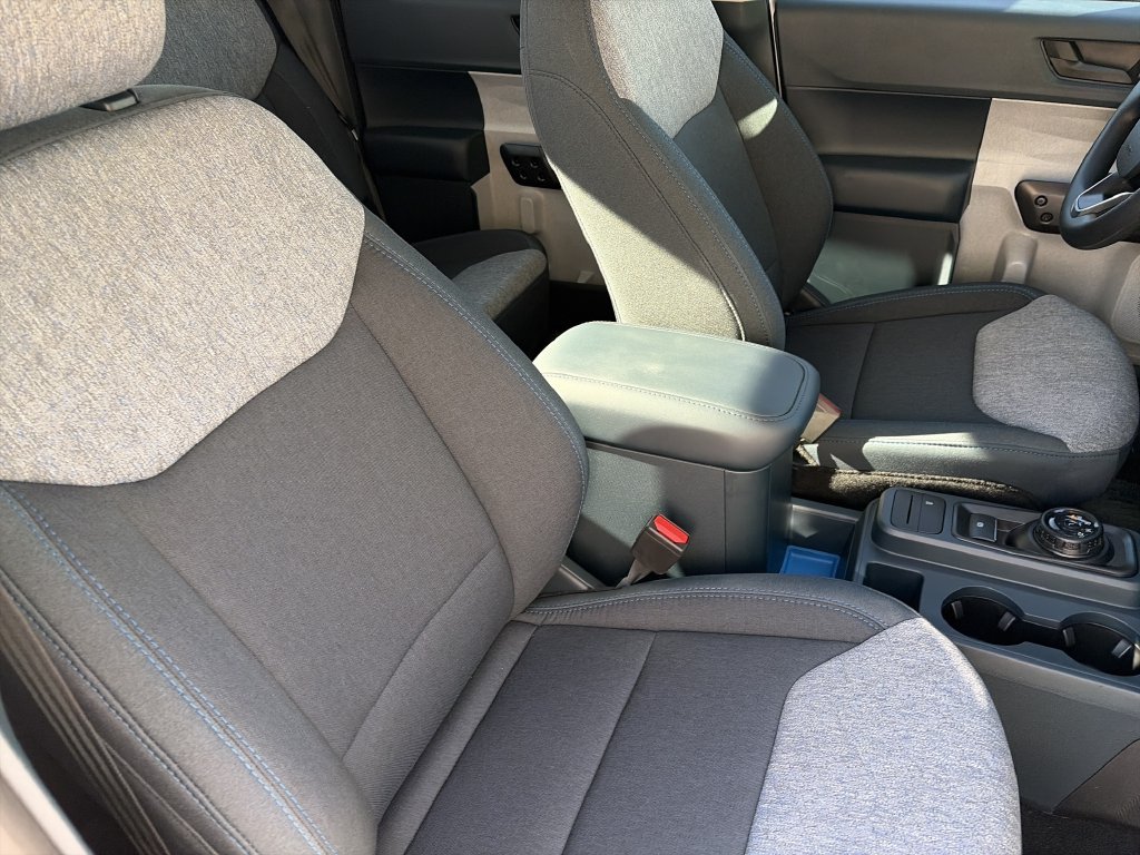 New 2026 Oxford White Ford XLT image 31