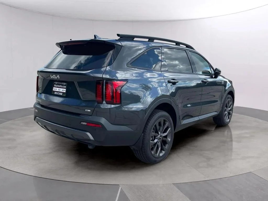 Used 2023 Gravity Gray Kia X-Line EX image 5