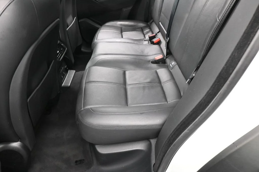 Used 2025 Gray Land Rover Dynamic SE image 31