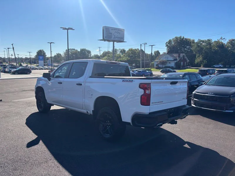 Used 2025 White Chevrolet Custom Trail Boss image 6