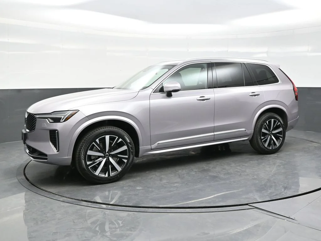 Used 2026 Aurora Silver Volvo Core image 3